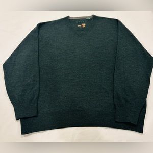 Orvis Sweater, 100% Merino Wool, size XL. Never Worn